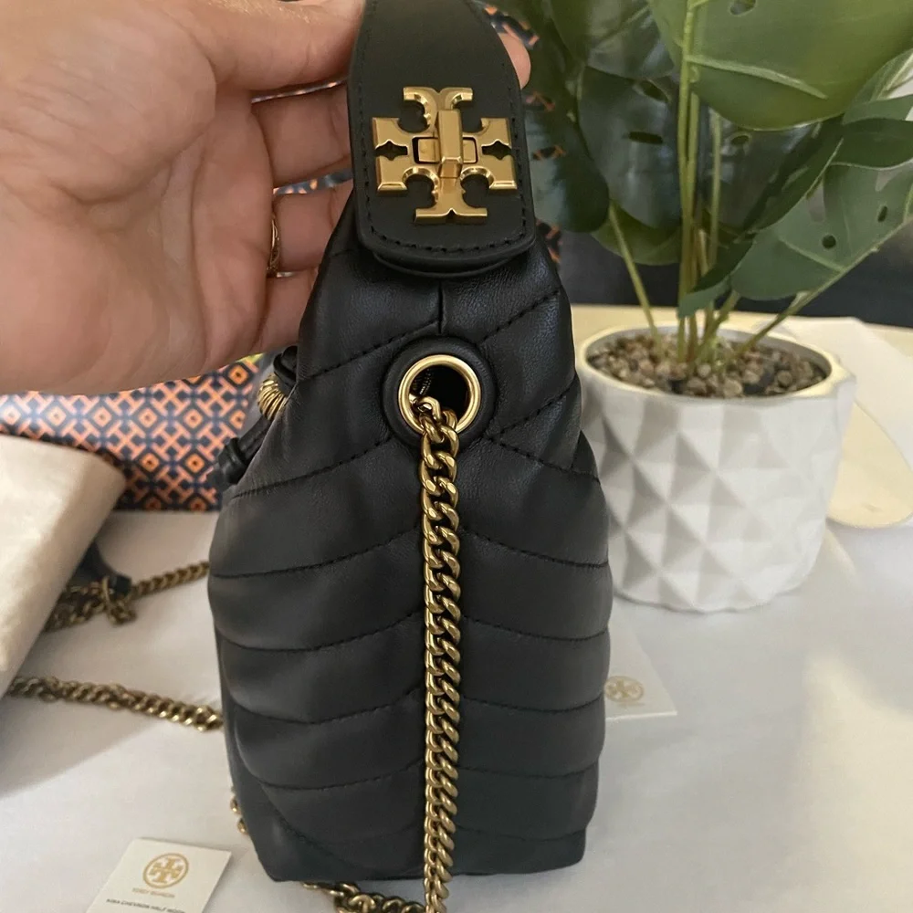 New, Authentic Tory Burch Crossbody - Picture 4 of 16